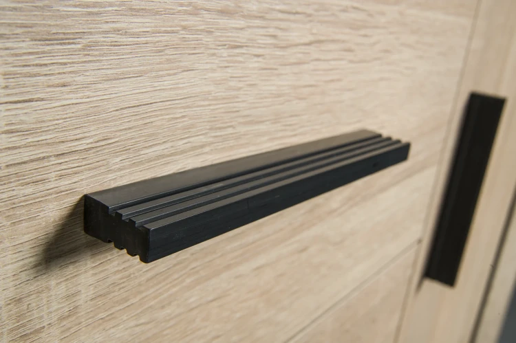 Szafa Dallas D-19 Sonoma – detal wykończenia 2