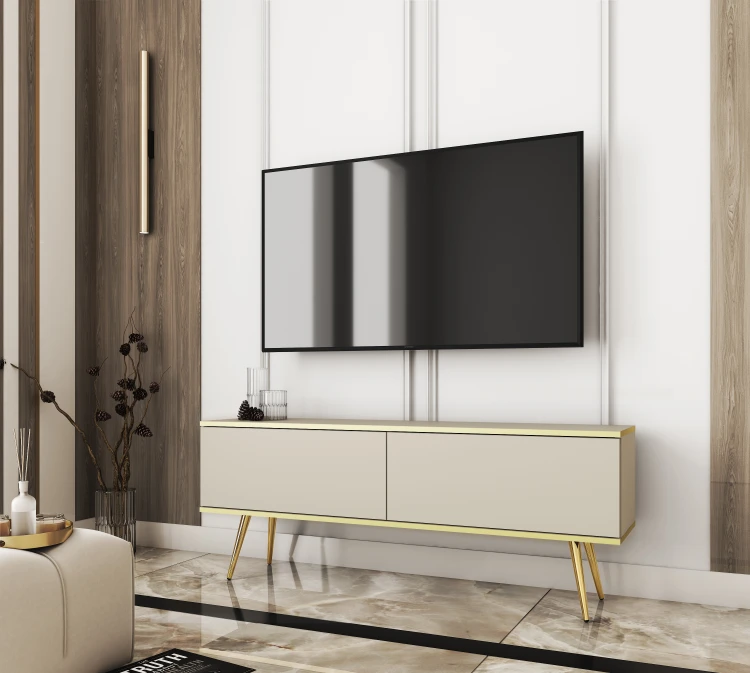 Beżowa szafka pod telewizor Oro RTV135 w salonie, wersja stojąca na eleganckich metalowych nóżkach w kolorze złotym, gładki front