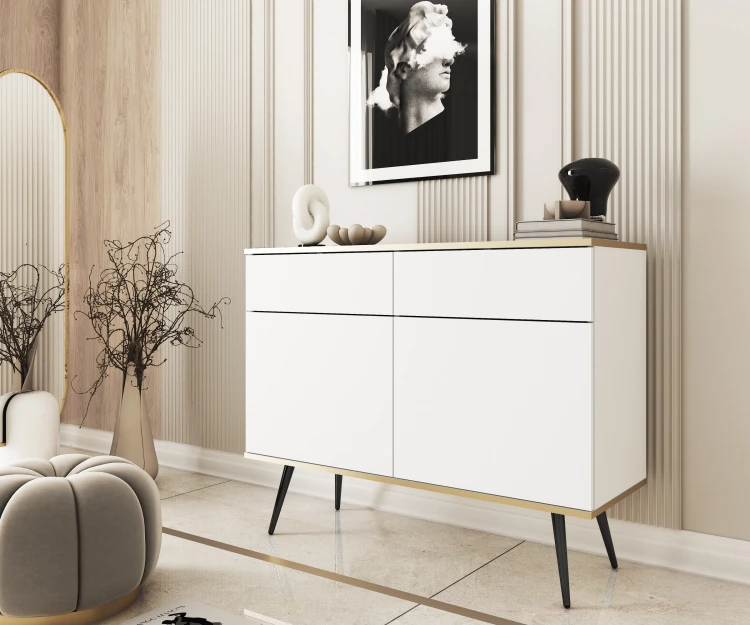 Komoda Oro KSZ107 biała w eleganckim salonie glamour, zestawiona z dekoracjami, wysokie nogi nadające lekkości