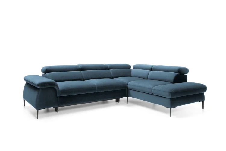 Narożnik Blues L Granatowy widziany pod kątem, podkreślający głębokość 214 cm i eleganckie wykończenie boków.