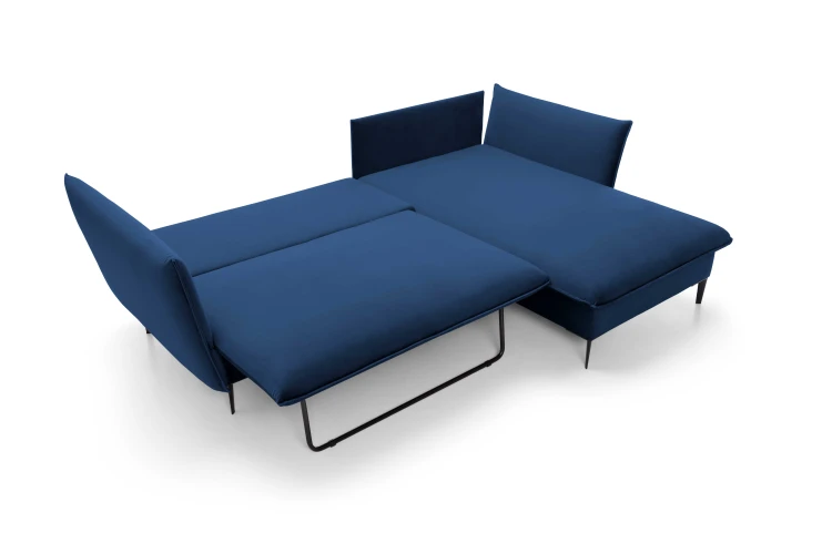 Granatowy narożnik Gloss rozłożony do funkcji spania o równej powierzchni nocnej 135x224 cm.