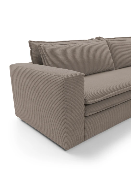 Profil boczny sofy Tilia prezentujący wysokość całkowitą 82 cm oraz ergonomiczną linię oparcia.