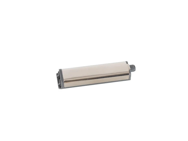 Zamknięty odbojnik magnetyczny do automatycznego otwierania frontów meblowych typu Push to open, widok z boku na jasnym tle.
