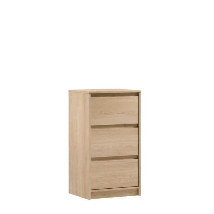 Nowoczesna wąska komoda słupek Manami K3SW o szerokości 47 cm w kolorze Cremona z trzema bezuchwytowymi szufladami, widok z przodu na białym tle.