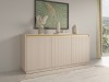 Przestronny salon w stylu modern classic z beżową komodą Royal K154, harmonijna strefa przechowywania i dekoracji